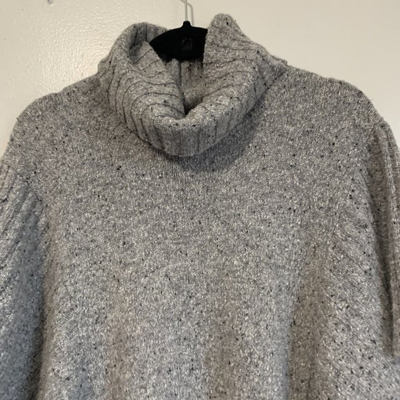 Athleta Sweater Donegal Passage Turtleneck Oversized Poncho Gray SZ Small Medium - Picture 6 of 10